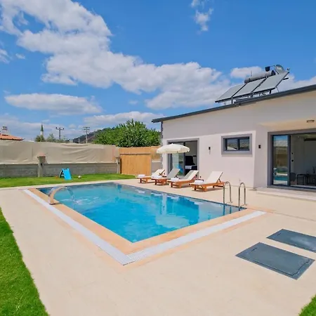 Villam Sare Villa *